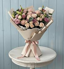 Букет цветов из:  Розы и Лизиантусы #REPLACE_PRED# Шелковке