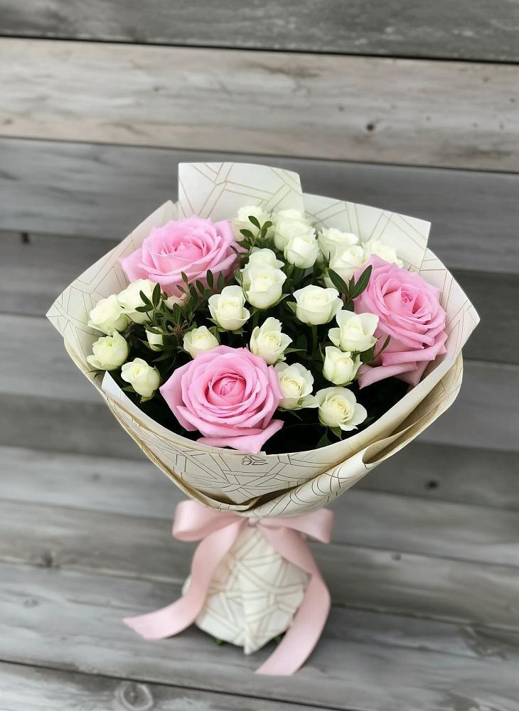 Букет цветов из: Розы в Шелковке