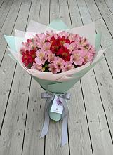 Букет цветов из:  Альстромерии #REPLACE_PRED# Шелковке