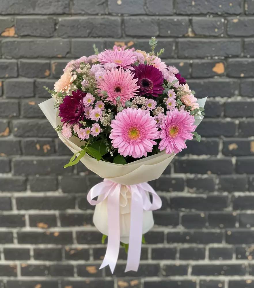 Букет цветов из: Герберы и Хризантемы в Шелковке