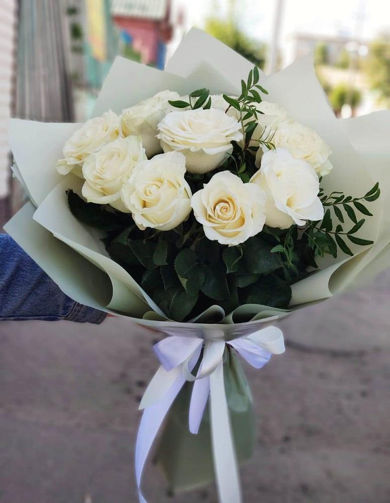 Букет Белые розы Проуд в Шелковке