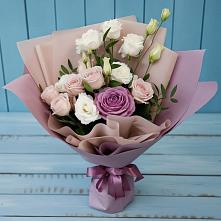 Букет цветов из:  Розы и Лизиантусы #REPLACE_PRED# Шелковке