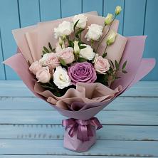 Букет цветов из:  Розы и Лизиантусы в Шелковке