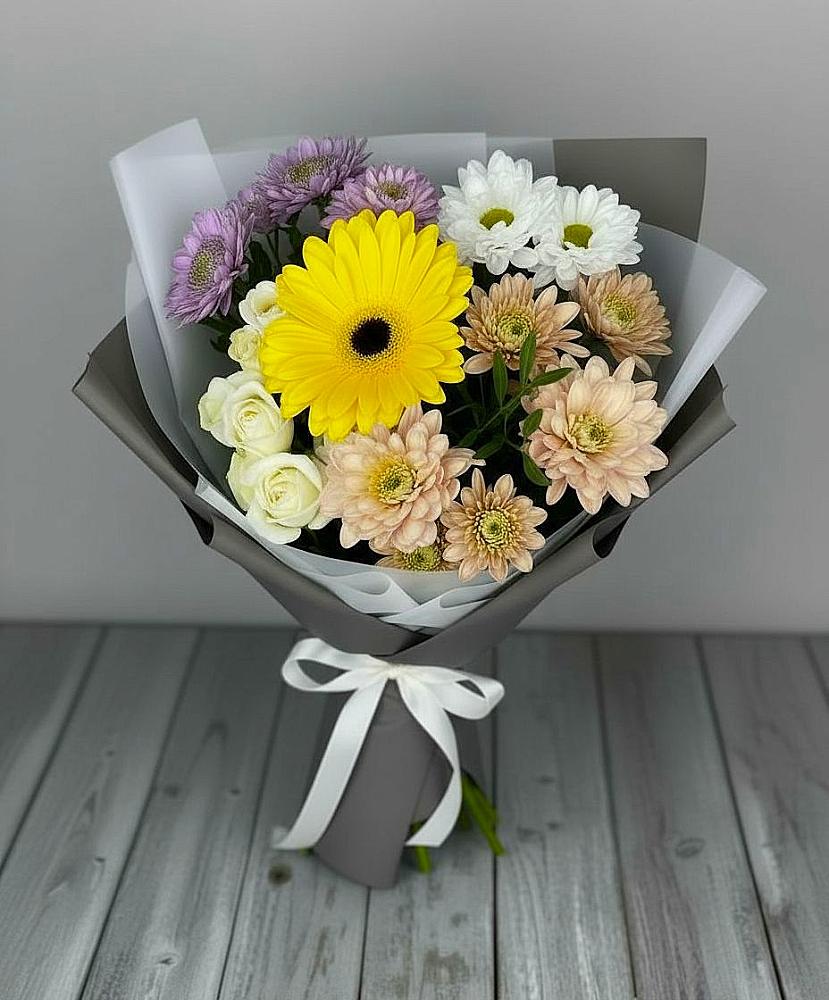 Букет цветов из: Розы, Герберы и Хризантемы в Шелковке