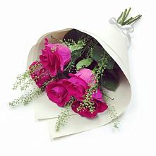 Букет цветов из:  Розы в Шелковке