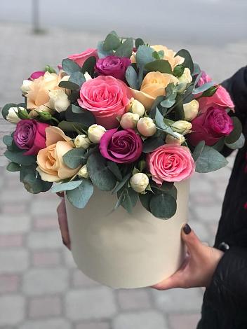 Цветочная композиция из Розы в шляпной коробке в Шелковке