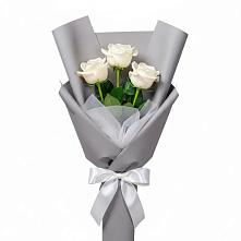 Букет 3 белые розы в Шелковке