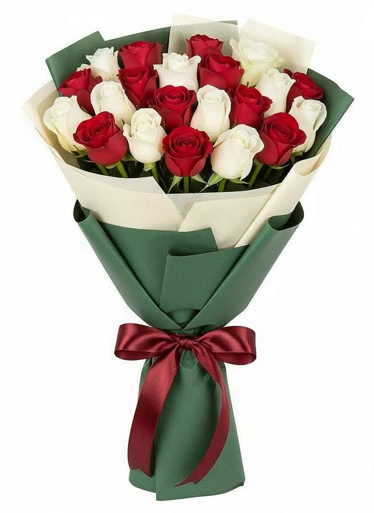 Букет Микс из красных и белых роз в Шелковке