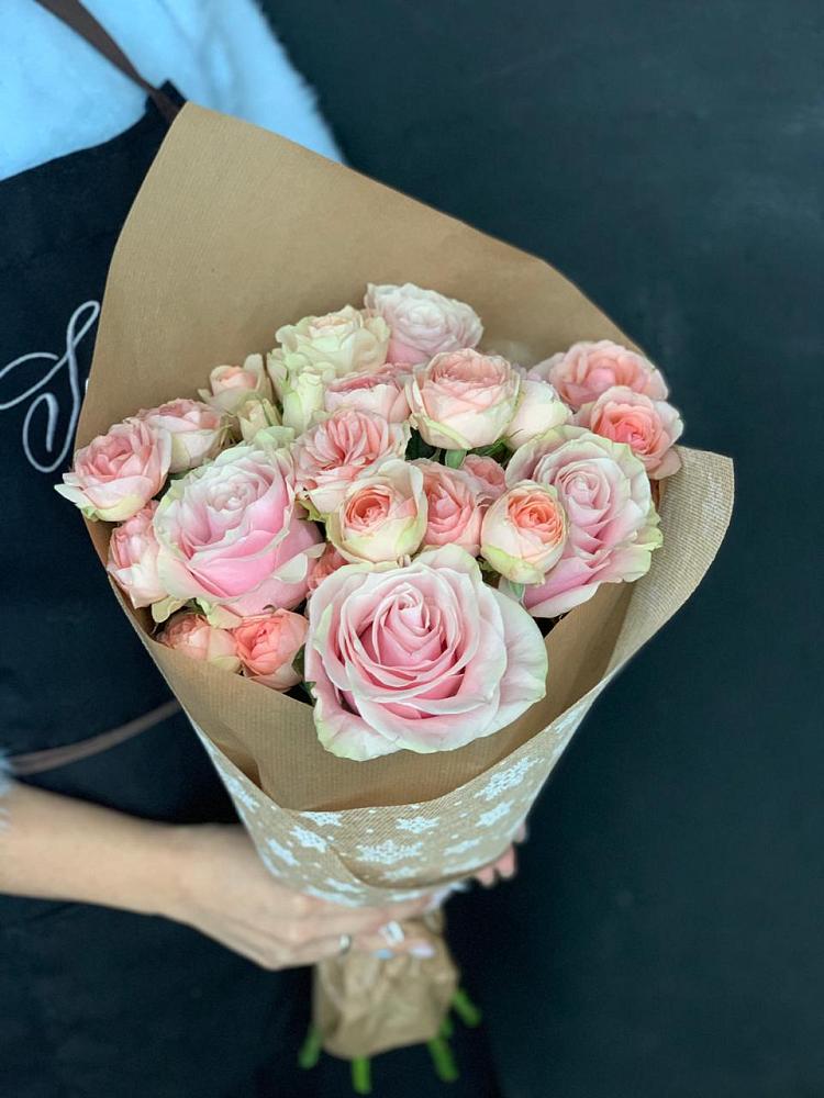 Букет цветов из: Хризантемы и Розы в Шелковке