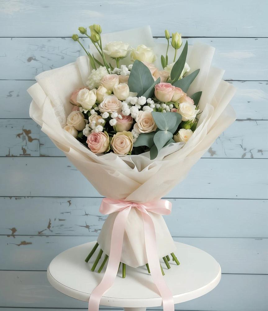 Букет цветов из: Розы и Лизиантусы в Шелковке