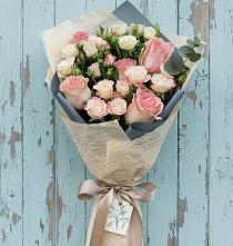Букет цветов из:  Розы в Шелковке