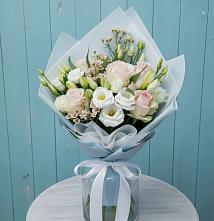 Букет цветов из:  Розы и Лизиантусы в Шелковке