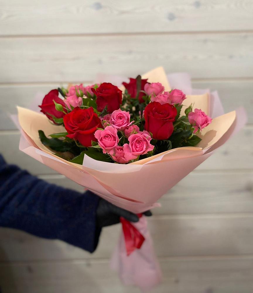 Букет цветов из: Розы в Шелковке