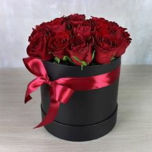 Цветочная композиция из Розы в шляпной коробке в Шелковке